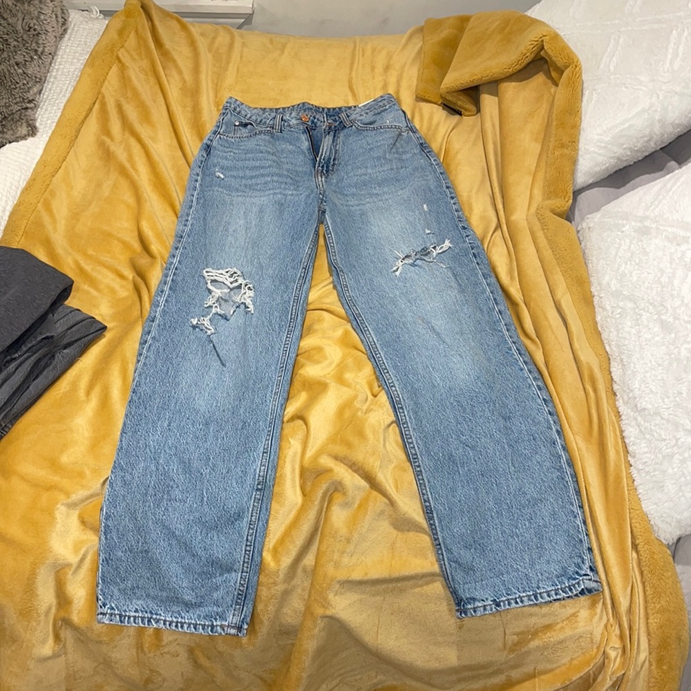 baggy boyfriend jeans